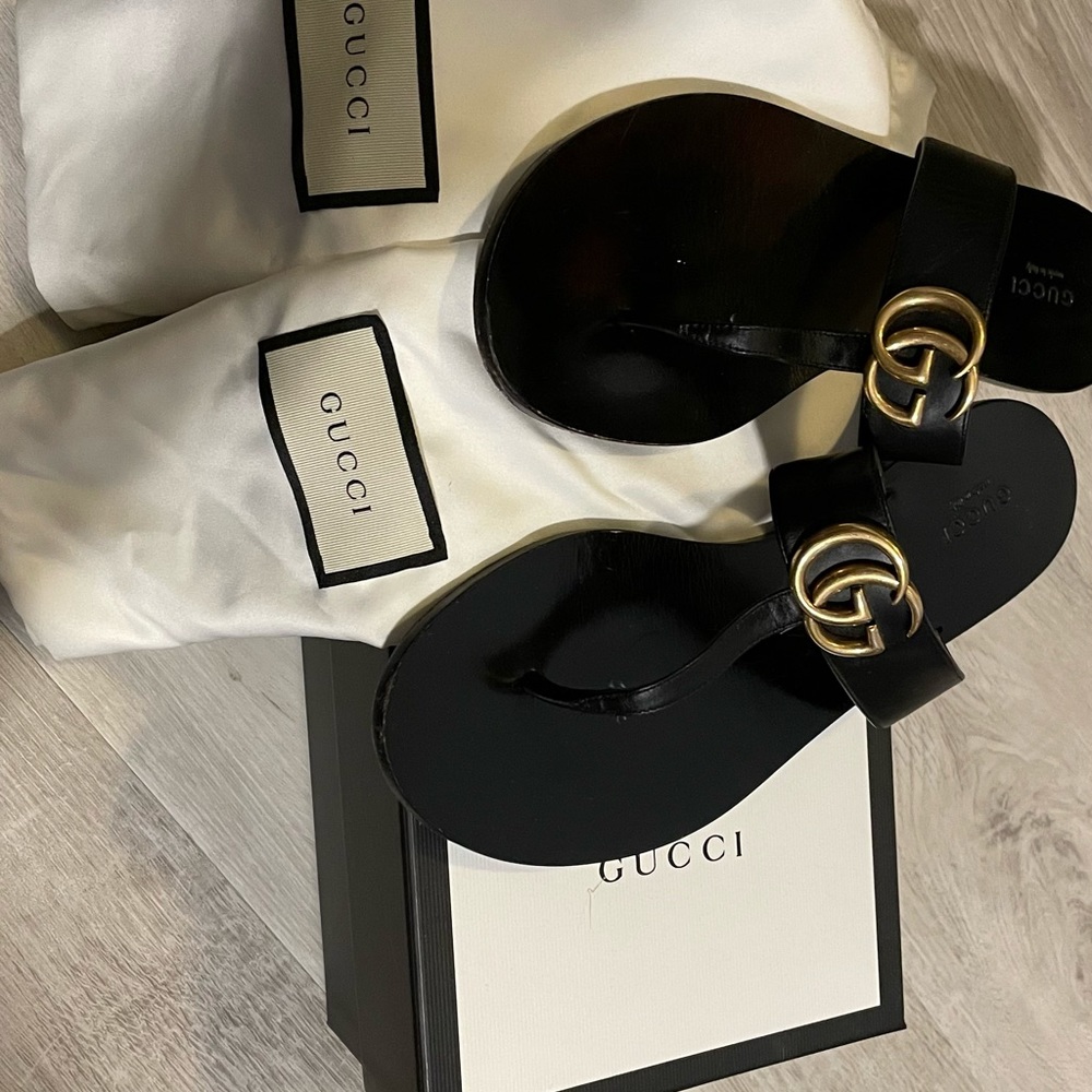 Gucci thong sandals
